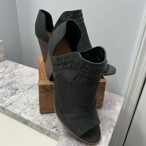 Black Vagabond Open-Toed Heel Booties